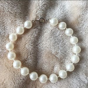 Costume Jewelry Pearl Bracelet